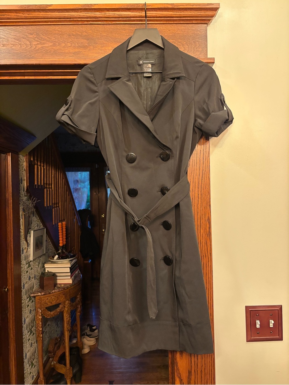 Short-Sleeved Black Double-Breasted Women’s Trench Dress